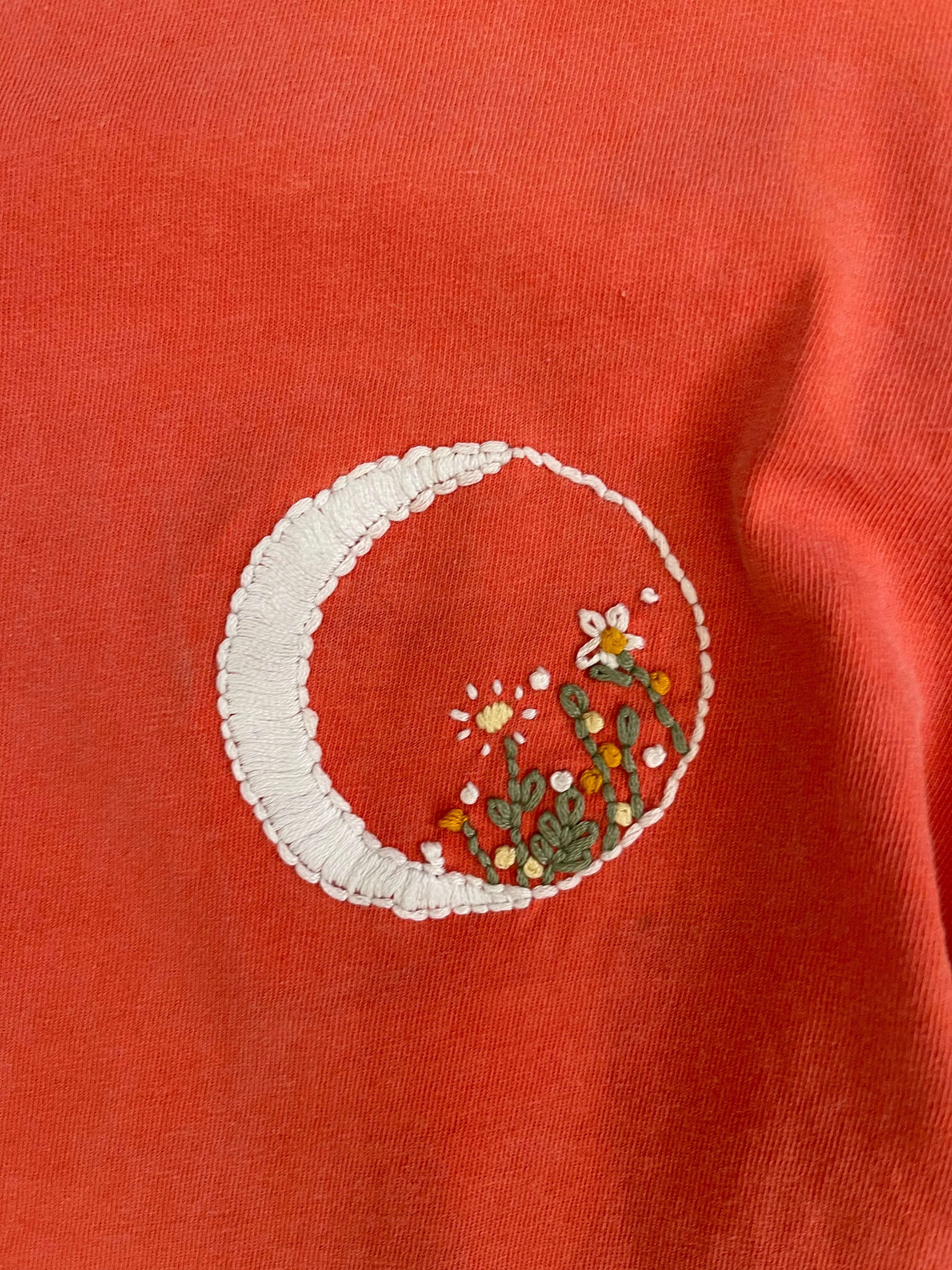 EMBROIDERED LONG SLEEVE